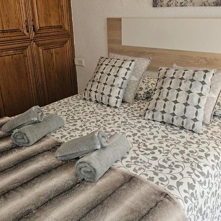 Ideal Holiday Apartment One Bedroom City Center Málaga Eksteriør bilde