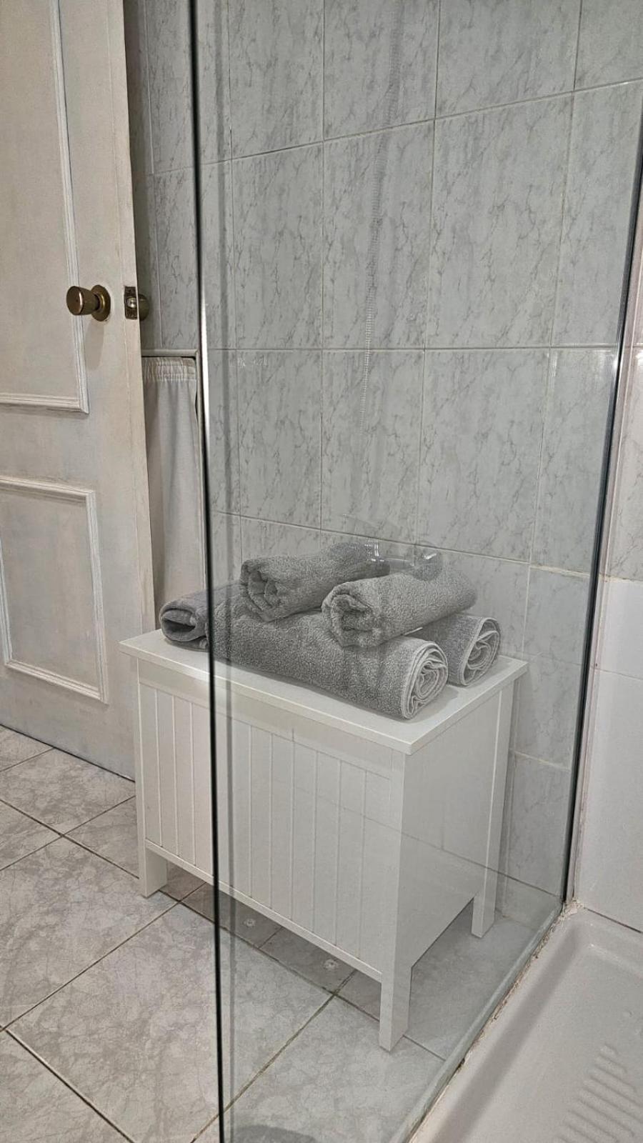 Ideal Holiday Apartment One Bedroom City Center Málaga Eksteriør bilde