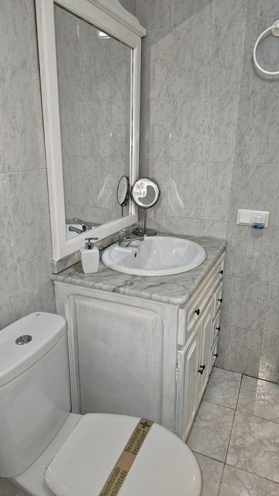 Ideal Holiday Apartment One Bedroom City Center Málaga Eksteriør bilde