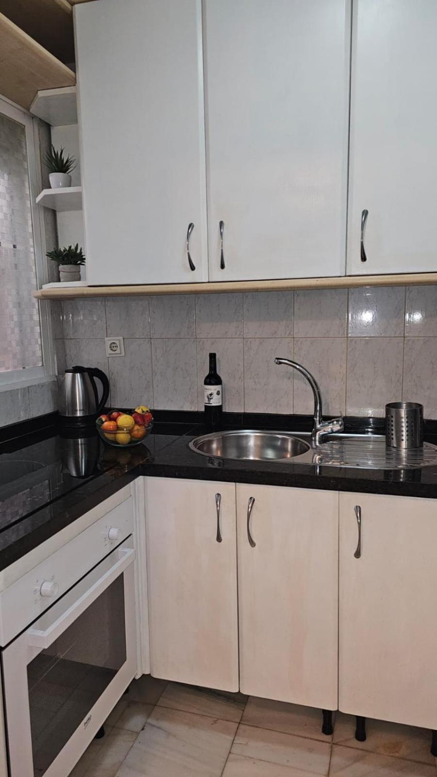 Ideal Holiday Apartment One Bedroom City Center Málaga Eksteriør bilde