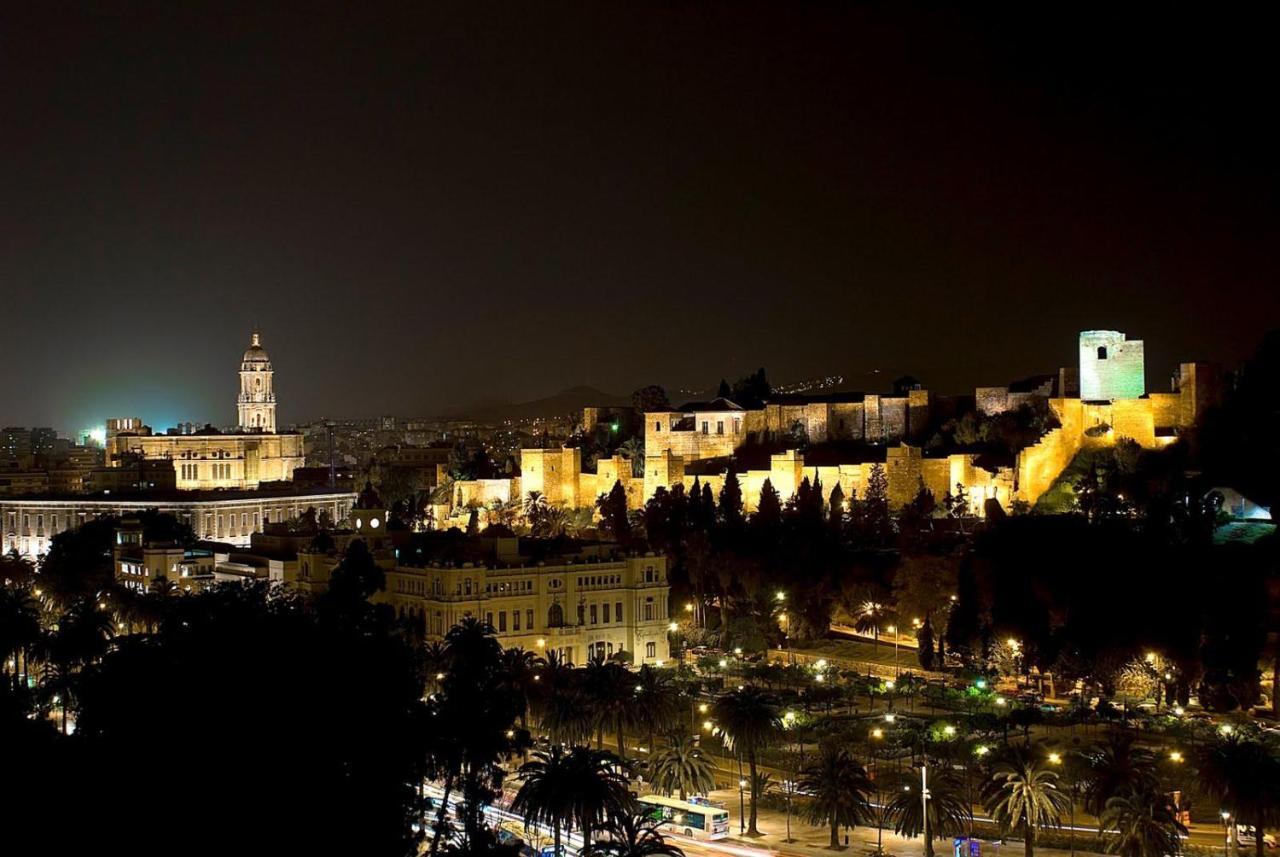 Ideal Holiday Apartment One Bedroom City Center Málaga Eksteriør bilde